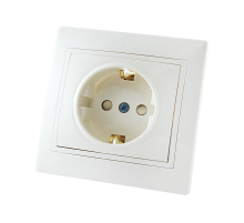 Розетка 1-я внут.16A IP20 с/з Белая SQ1814-0016